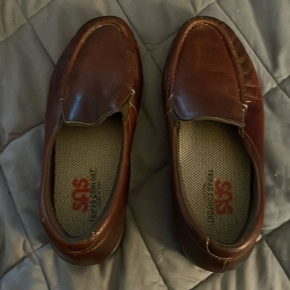 SAS women’s sz 10 loafers